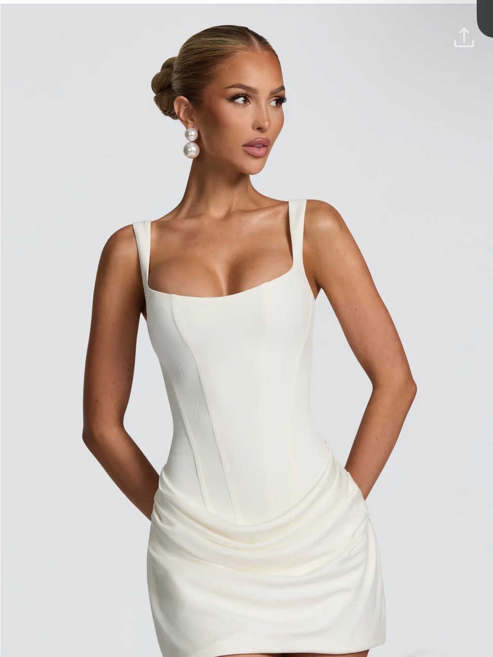 Elegant White Bodycon Dress with Square Neckline